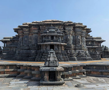 belur temple