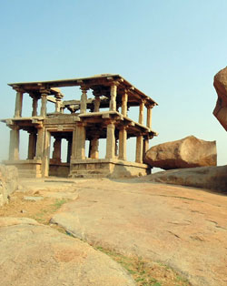 hemakuta hill hampi